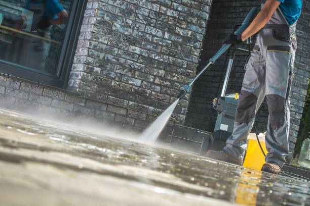 Best Driveway Pressure Washing  in Fairwood, WA